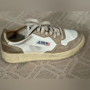 Autry Medalist Sneakers- Size 39